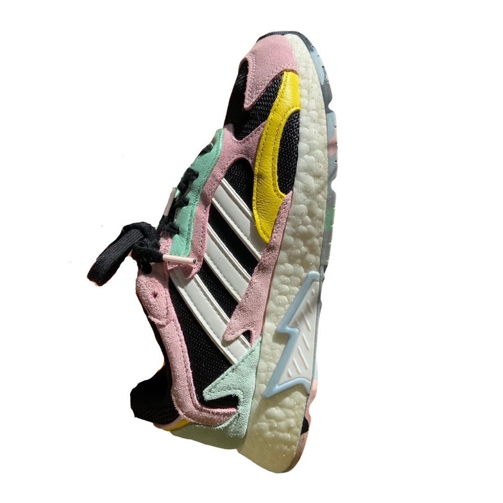 ADIDAS TRAINERS 💗 SIZE WOMEN’S 8.5 😙 LIKE-NEW 🧼